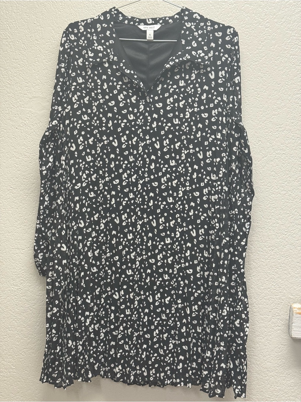 Nine West Black and White Leopard Print Tunic Dress Pit 23” X 36” XL
